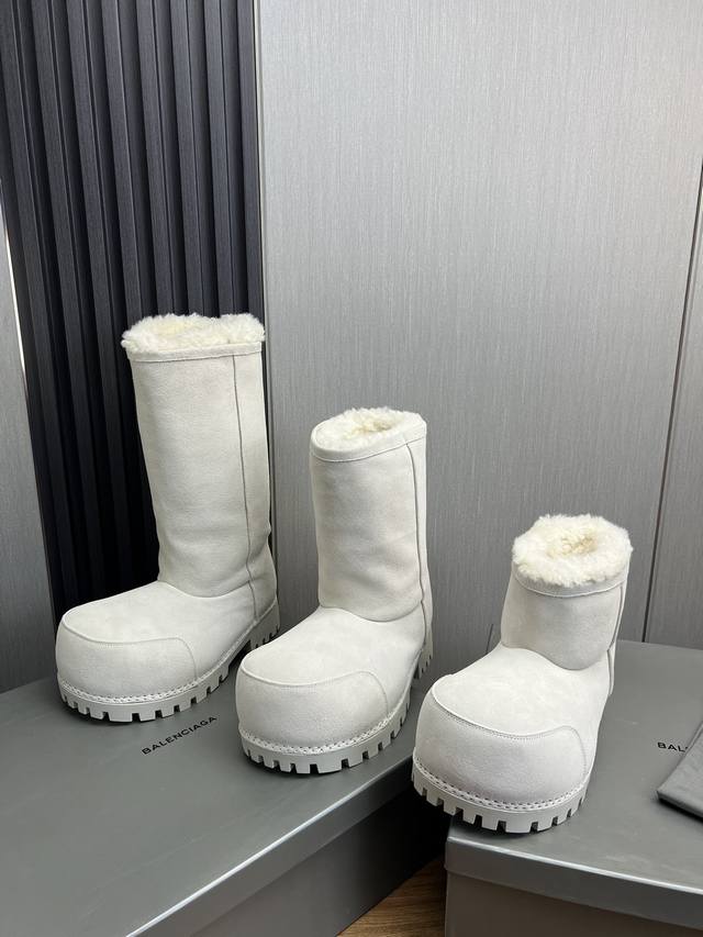 工厂价 男款20 Balenciaga巴黎世家滑雪系列高靴 爆款情侣热卖 Skiwear最新款阿拉斯加雪地靴 正品rmb9 购入开发 完美复刻 设计师推出探索时